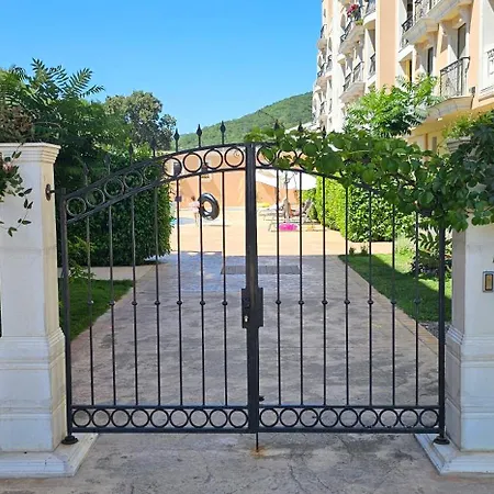 Villa Vp Astoria 5 *