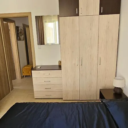 Vp Astoria 5 * 엘레니테