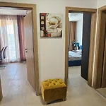 Vp Astoria 5 Елените