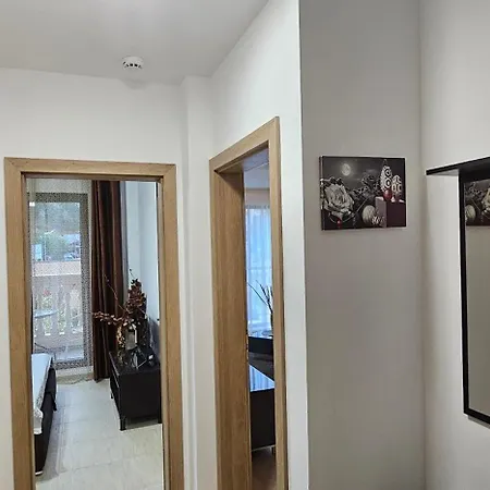 Vp Astoria 5 فيلة *