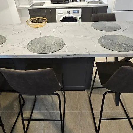 Vp Astoria 5 *