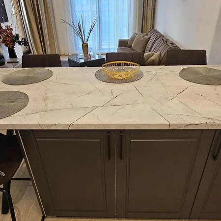 Vp Astoria 5 Villa